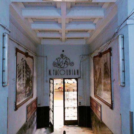 Royal Apartment In Talaat Harb Downtown カイロ エクステリア 写真