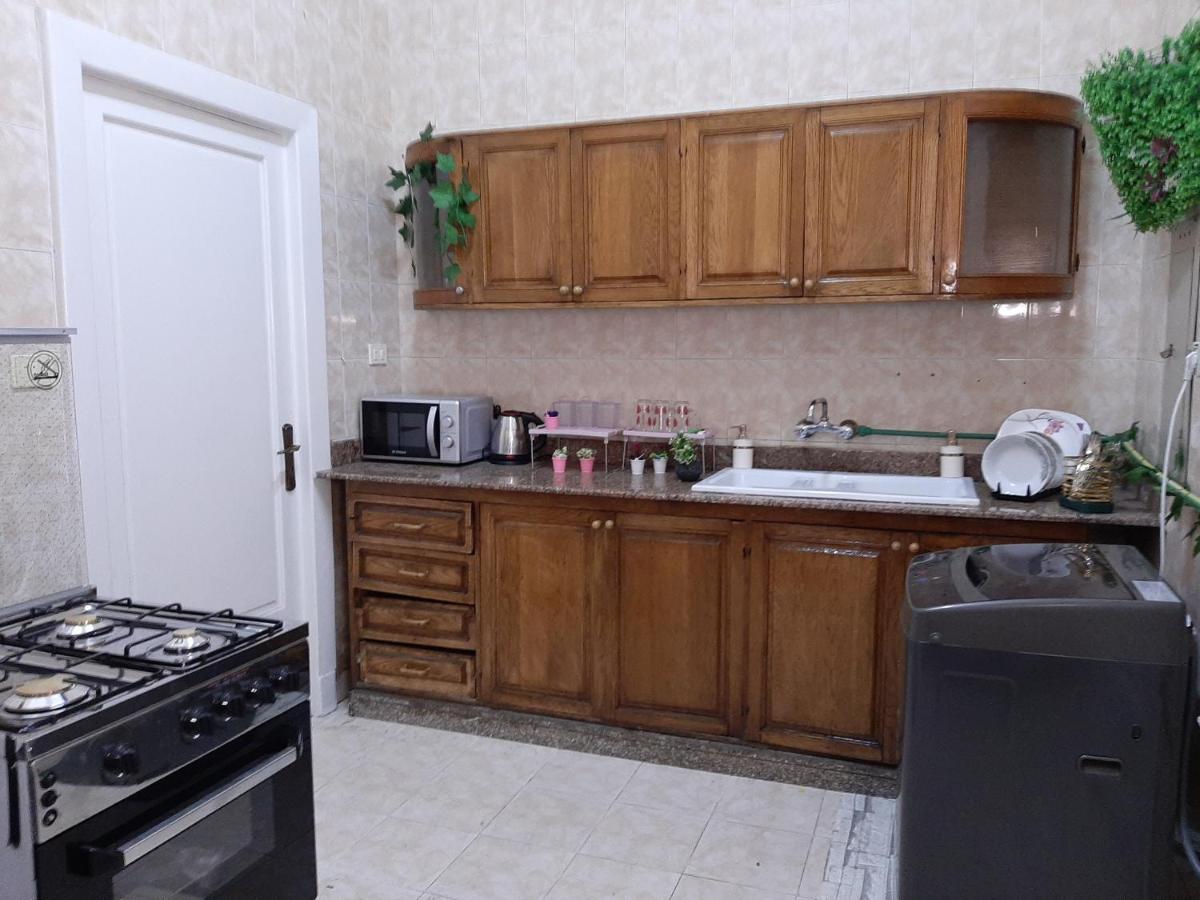 Royal Apartment In Talaat Harb Downtown カイロ エクステリア 写真
