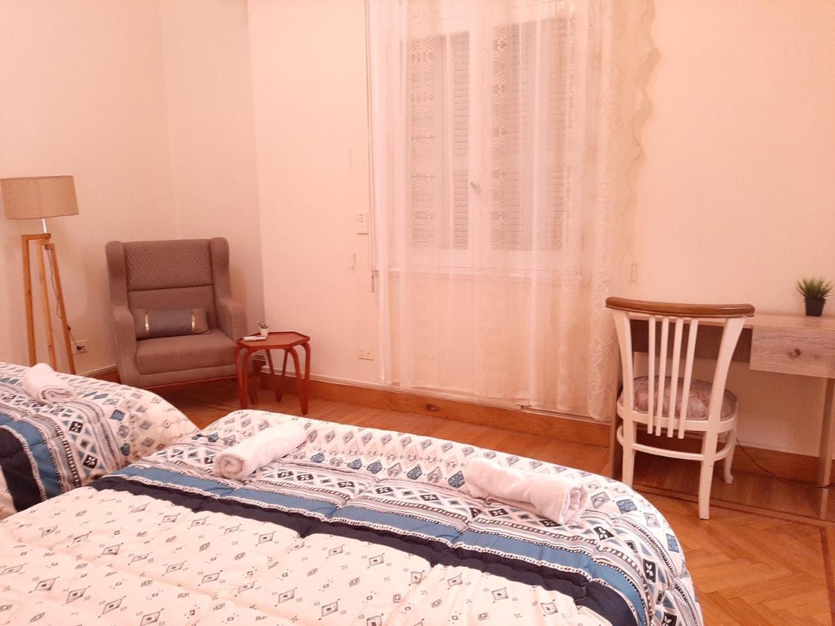 Royal Apartment In Talaat Harb Downtown カイロ エクステリア 写真