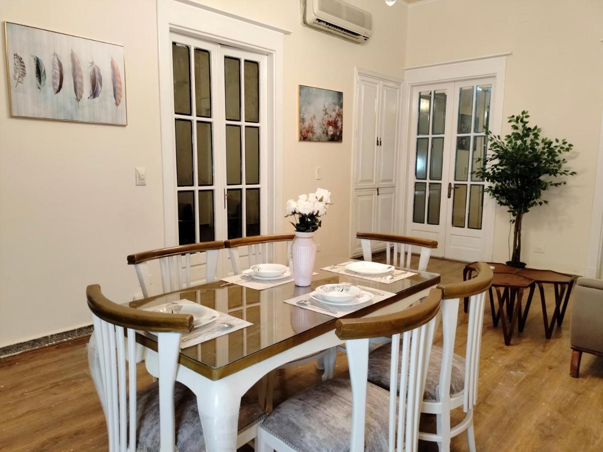 Royal Apartment In Talaat Harb Downtown カイロ エクステリア 写真