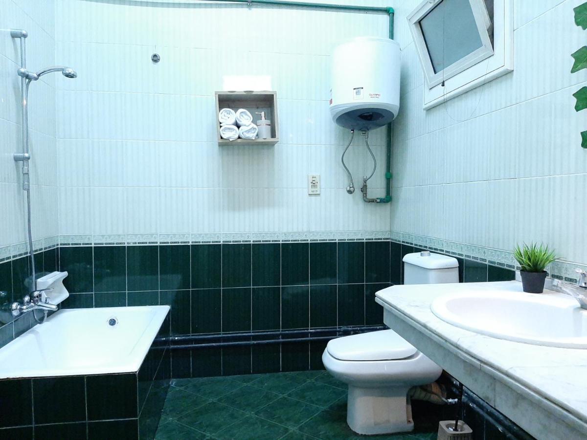Royal Apartment In Talaat Harb Downtown カイロ エクステリア 写真